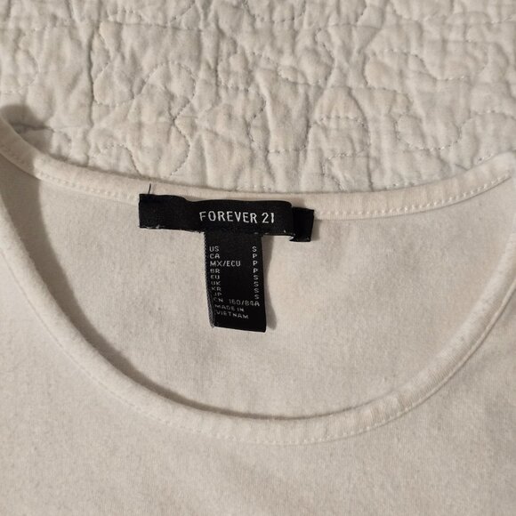 Forever 21 Denim Heart Patch Baby Tee Size Small Soft Girl - Picture 4 of 4